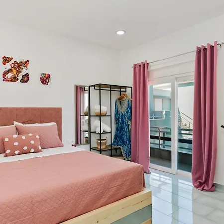 House Of Helios Apartmán